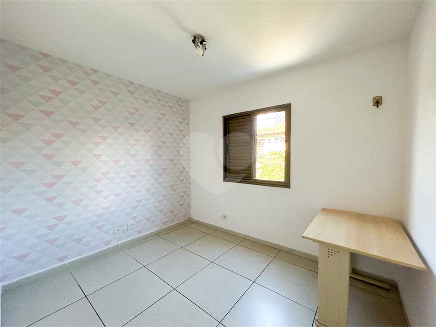 Apartamento à venda com 3 quartos, sendo 1 suíte,  em Planalto Paulista, São Paulo, SP