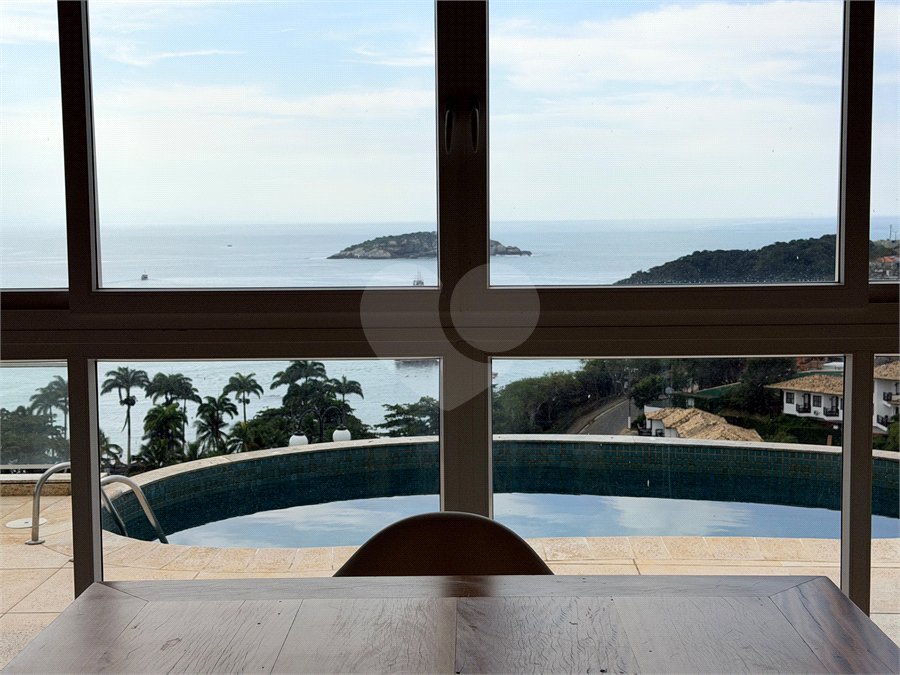 Casa à venda com 4 suítes em João Fernandes, Armação dos Búzios, RJ