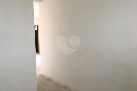Casa à venda com 4 quartos, sendo 3 suítes,  em Vila Monumento, São Paulo, SP