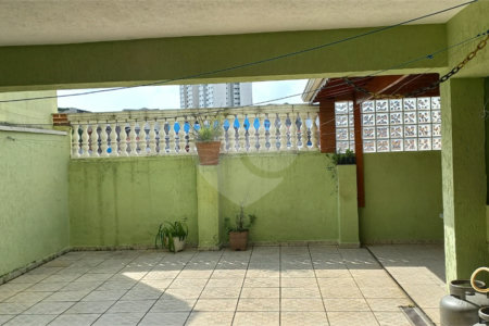 Sobrado à venda com 3 quartos, sendo 1 suíte, em Vila Ema, São Paulo, SP