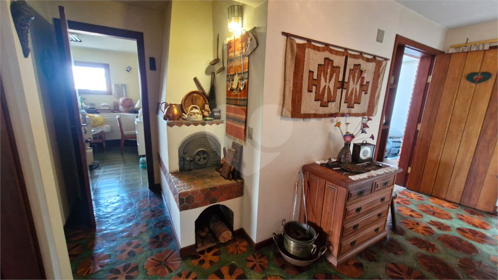 Sobrado à venda com 4 quartos, sendo 1 suíte, em Tremembé, São Paulo, SP