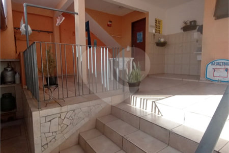 Casa à venda com 3 quartos, sendo 1 suíte,  no Centro, Mogi das Cruzes, SP