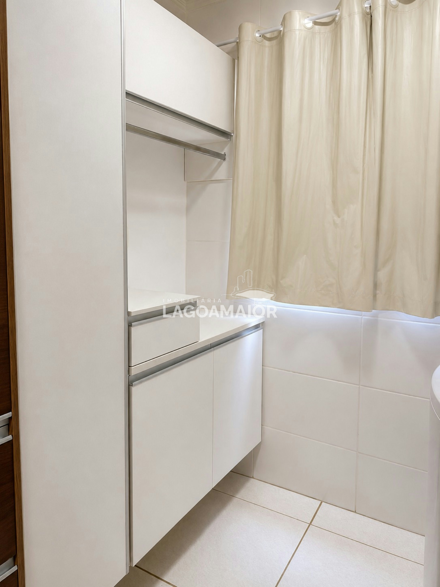 Apartamento à venda com 2 quartos no condomínio Vilas De Córdoba, Três Lagoas - MS