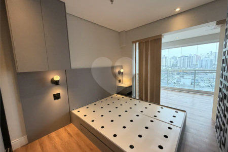 Flat Mobiliado e Reformado de 42 m² com Varanda e Vista Panorâmica em Frente ao Shopping Metrópole – Centro de SBC