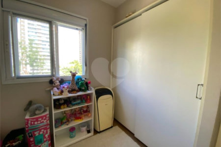 Apartamento à venda com 3 quartos, sendo 1 suíte, em Vila Andrade, São Paulo, SP