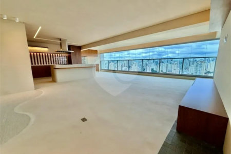 Apartamento à venda com 4 quartos, sendo 3 suítes, em Água Branca, São Paulo, SP
