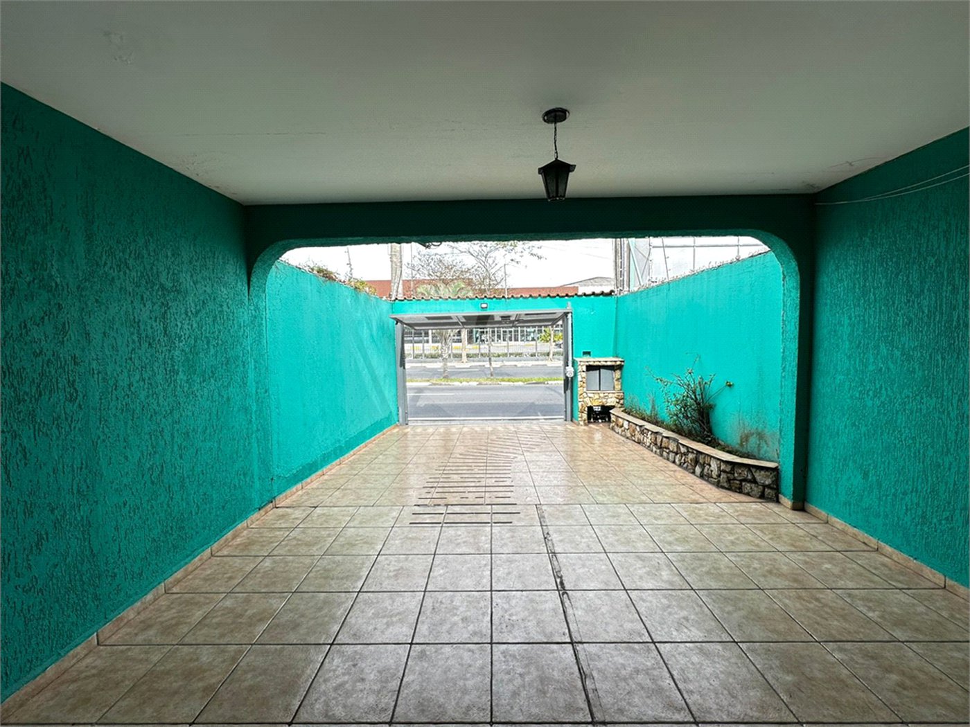 Sobrado à venda com 3 quartos, sendo 1 suíte, em Parque Suzano, Suzano, SP