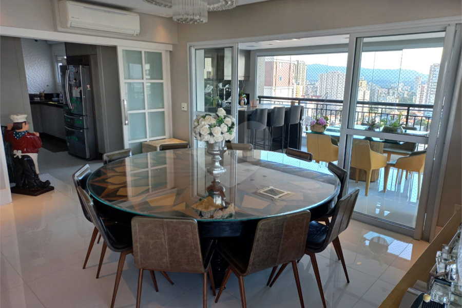 Apartamento à venda com 4 suítes em Santa Teresinha, São Paulo, SP
