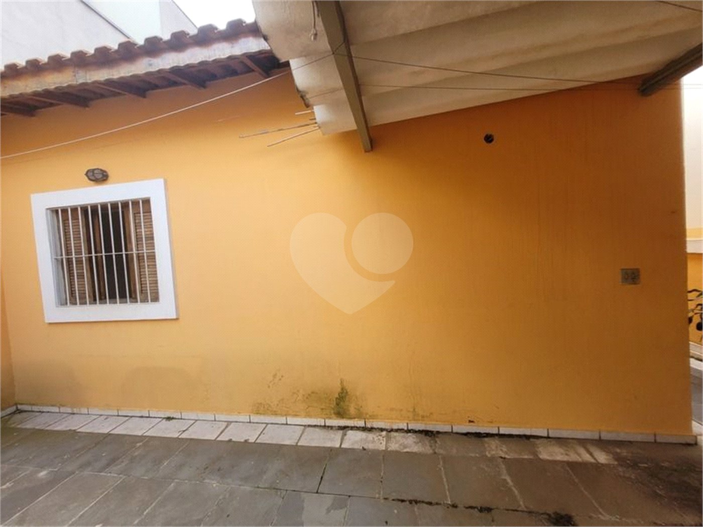 Casa à venda com 3 quartos, sendo 1 suíte, em Vila Vitório Mazzei, São Paulo, SP