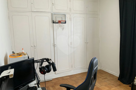 Casa à venda com 3 quartos, sendo 1 suíte, em Jardim Prudência, São Paulo, SP