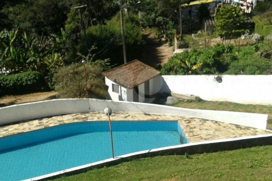 Sobrado à venda com 5 quartos em Jardim Mairiporã, Mairiporã, SP