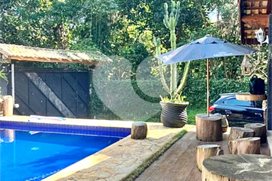 Casa à venda com 4 suítes no condomínio Sausalito, Mairiporã - SP