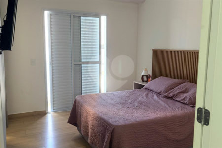 Casa à venda com 3 quartos, sendo 1 suíte, no condomínio Residencial Américo de Figueiredo, Sorocaba - SP