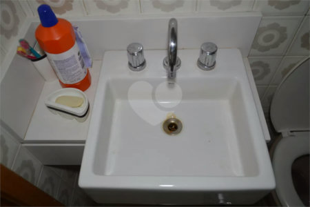 Apartamento à venda com 3 quartos, sendo 1 suíte,  em Vila Mariana, São Paulo, SP