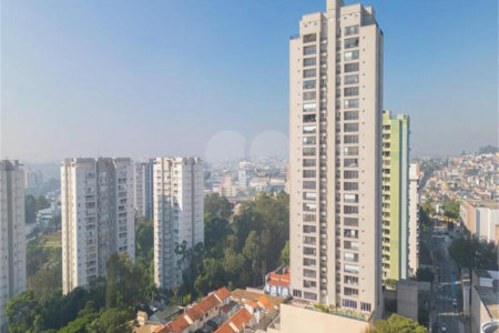 Apartamento à venda com 4 quartos, sendo 3 suítes,  no Centro, Diadema, SP