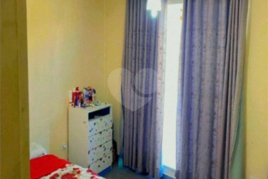 Sobrado à venda com 4 quartos, sendo 1 suíte, em Jaraguá, São Paulo, SP