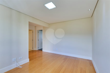 Apartamento para alugar com 4 suítes em Santo Amaro, São Paulo, SP