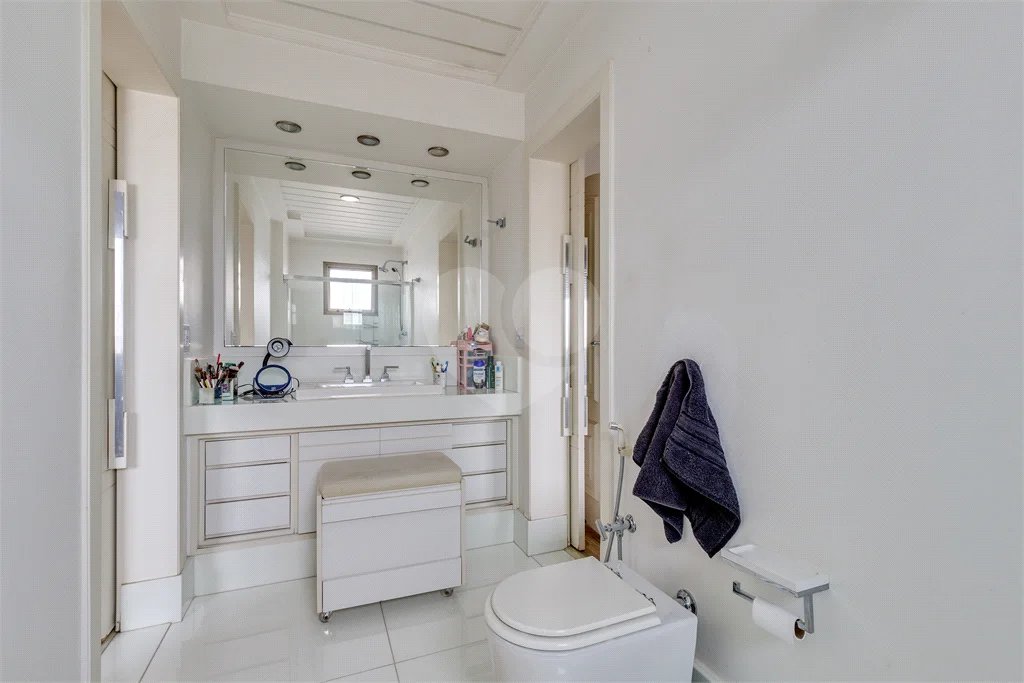 Apartamento à venda com 4 quartos, sendo 2 suítes, em Brooklin, São Paulo, SP