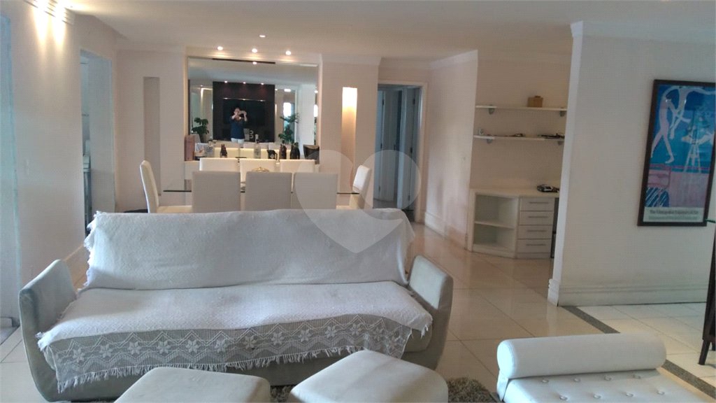 Apartamento à venda com 3 suítes em Jardim Londrina, São Paulo, SP