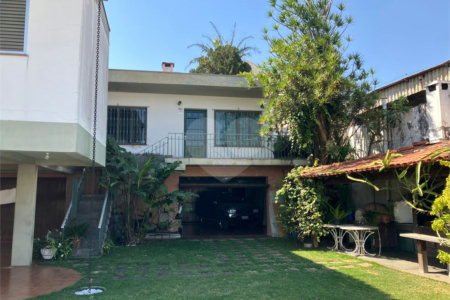 Casa à venda com 5 quartos, sendo 2 suítes,  em Vila Maria Alta, São Paulo, SP