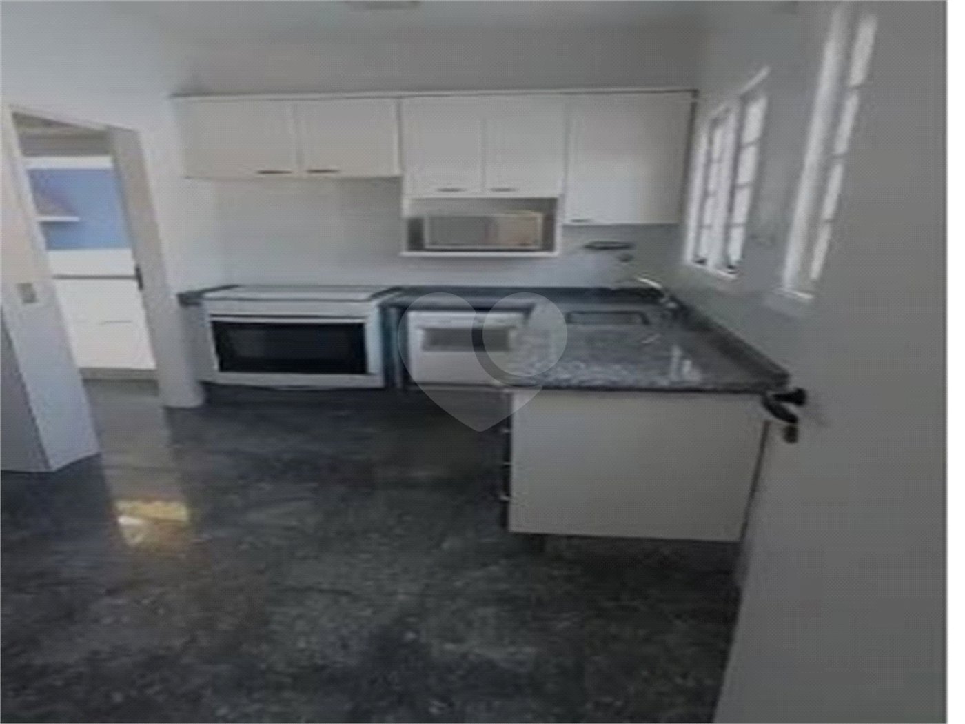 Casa à venda com 4 quartos, sendo 2 suítes,  no condomínio Res Jardim Itatinga, São Paulo - SP