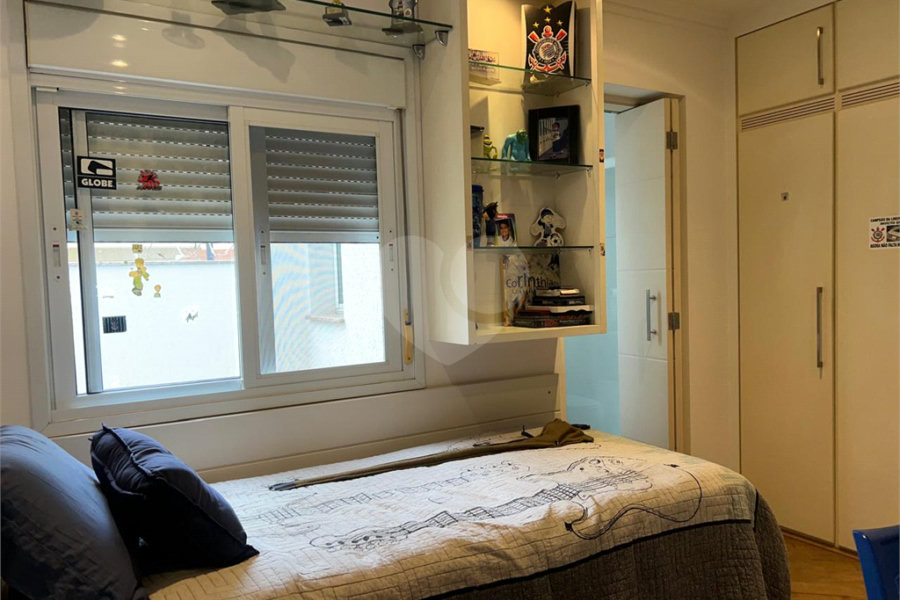 Casa à venda com 3 suítes em Santana, São Paulo, SP