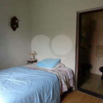 Casa à venda com 3 quartos, sendo 1 suíte,  em Jardim Londrina, São Paulo, SP
