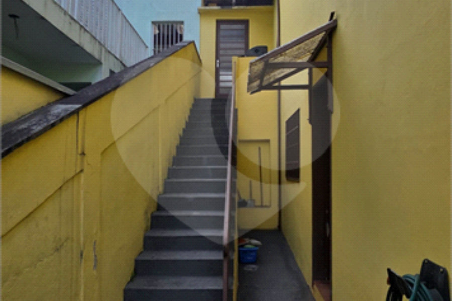 Sobrado à venda com 3 quartos em Santa Terezinha, São Paulo, SP