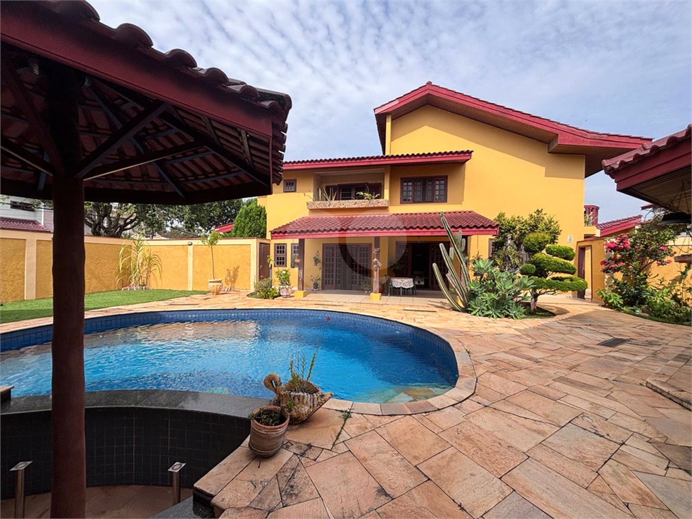 Casa à venda com 4 quartos, sendo 2 suítes,  no condomínio Granja Olga Ii, Sorocaba - SP