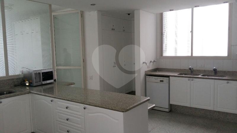 Apartamento à venda com 4 suítes em Alto da Boa Vista, São Paulo, SP