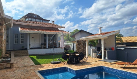 Casa à venda com 3 suítes no condomínio Vinhas da Vista Alegre Sede, Vinhedo - SP