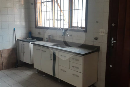 Sobrado à venda com 3 quartos, sendo 1 suíte, em Jardim Bonfiglioli, São Paulo, SP