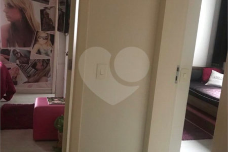 Apartamento à venda com 3 suítes em Vila Regente Feijó, São Paulo, SP