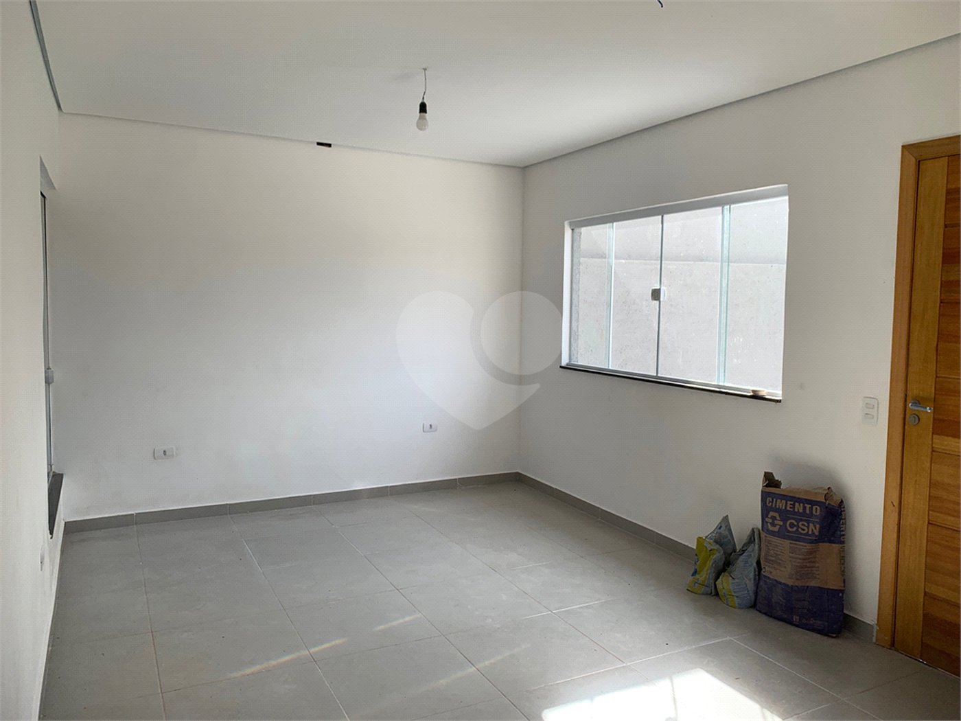 Sobrado à venda com 2 suítes em Residencial Jardins da Catalunha, Atibaia, SP