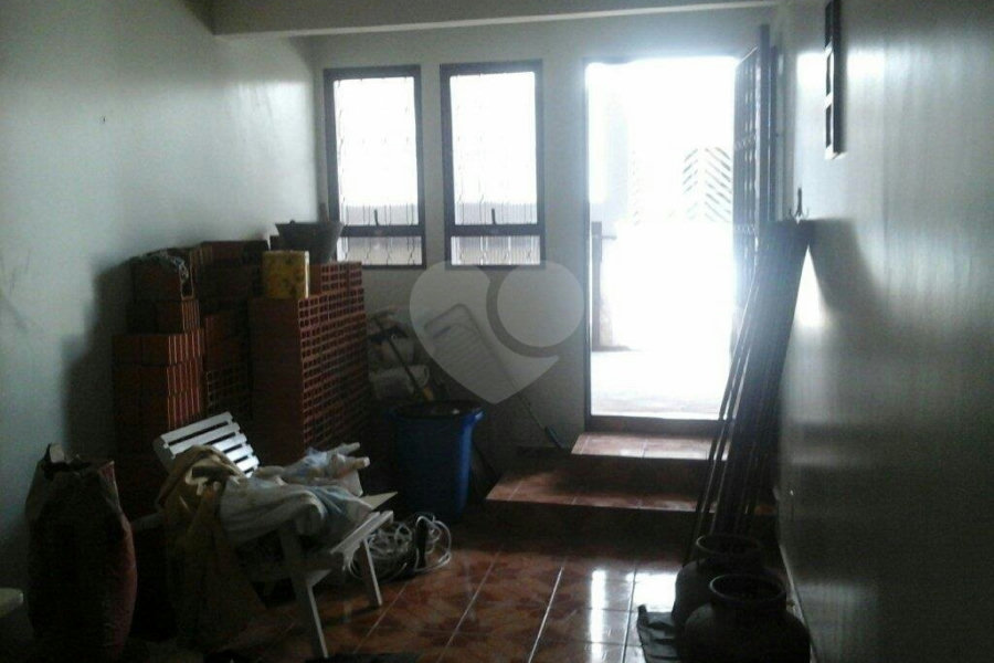 Casa de Vila à venda com 4 quartos, sendo 1 suíte, no condomínio Travessa Isadora,4, São Paulo - SP