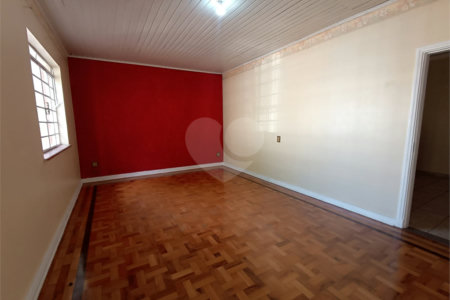 Casa à venda com 3 quartos, sendo 2 suítes,  no Centro, Itapetininga, SP