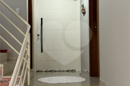 Casa à venda com 3 suítes no condomínio Residencial Delle Stelle, Louveira - SP