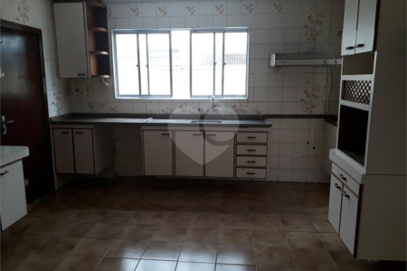 Prédio à venda em Santana, São Paulo, SP
