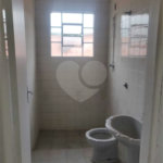 CASA COM DOIS ANDARES SEPARADOS A VENDA NO JARDIM LIMOEIRO, COM 139M²
