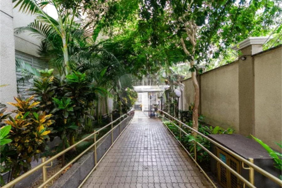 Apartamento à venda com 2 quartos em Jardim Íris, São Paulo, SP