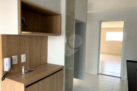 Apartamento à venda ou para alugar com 3 suítes em Santo Amaro, São Paulo, SP