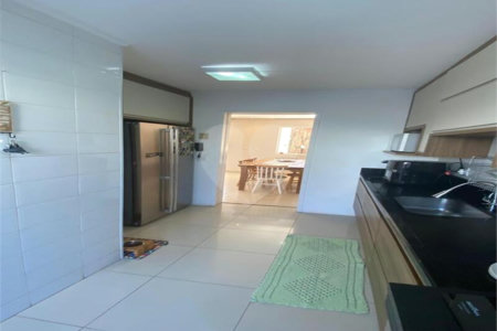 Casa à venda com 3 quartos, sendo 1 suíte, no condomínio Residencial Green Village, Indaiatuba - SP