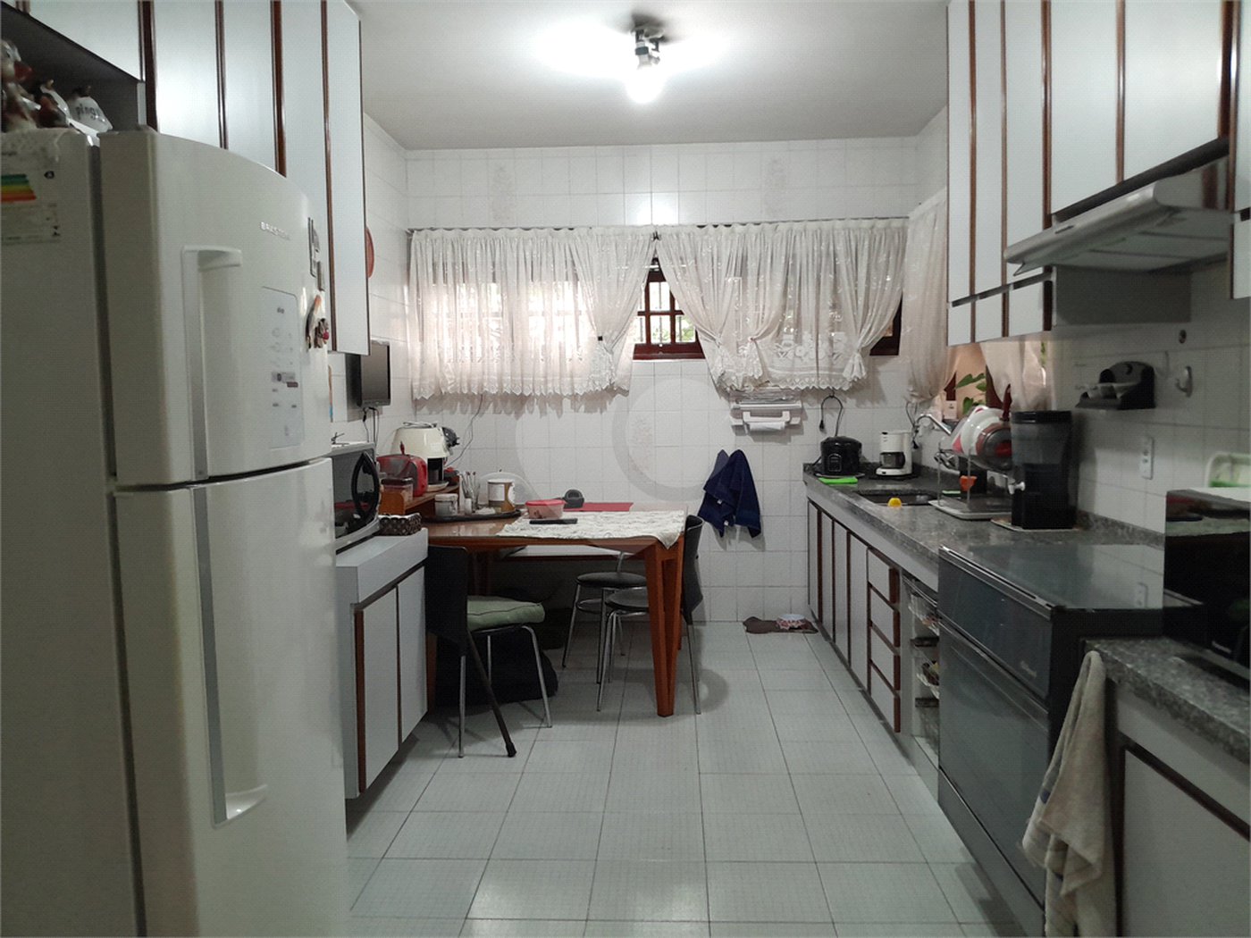 Casa Térrea à venda com 4 quartos, sendo 1 suíte, em Parque Continental, São Paulo, SP