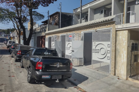 Sobrado à venda com 3 quartos, sendo 1 suíte,  em Campo Grande, São Paulo, SP