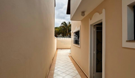 Casa para alugar com 3 suítes em Vila Santista, Atibaia, SP