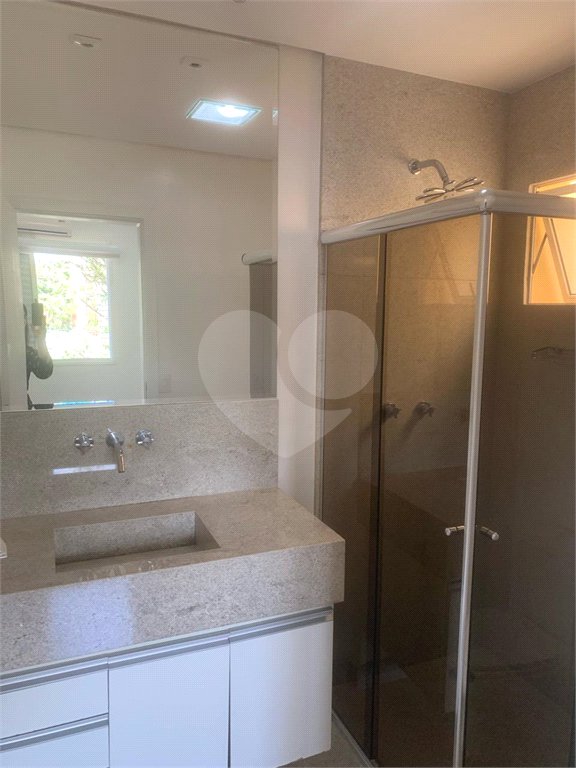 Casa à venda com 3 suítes no condomínio Villaggio Belvedere, São Paulo - SP