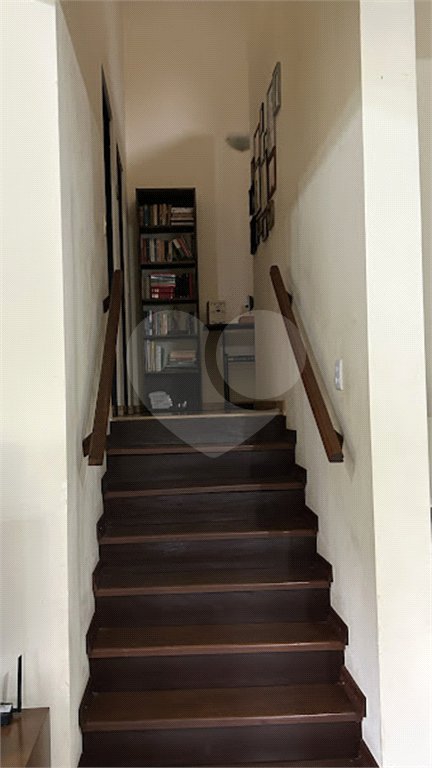 Casa à venda com 3 quartos, sendo 2 suítes, no condomínio Loteamento Haras El Passo, Mairiporã - SP