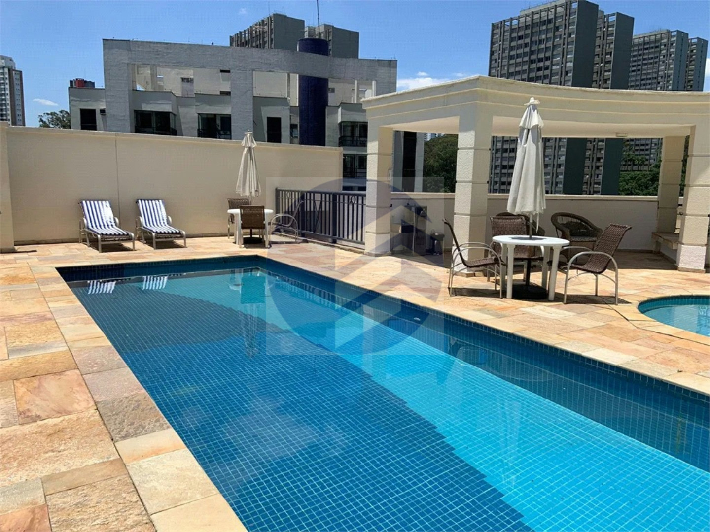 Apartamento, 3 quartos, 146 m² - Foto 1