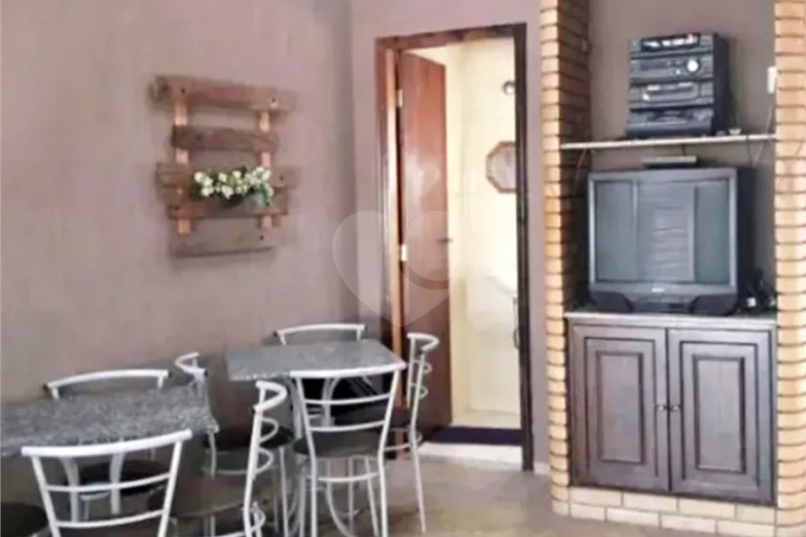 Sobrado à venda com 3 quartos, sendo 1 suíte,  em Vila Palmeiras, São Paulo, SP