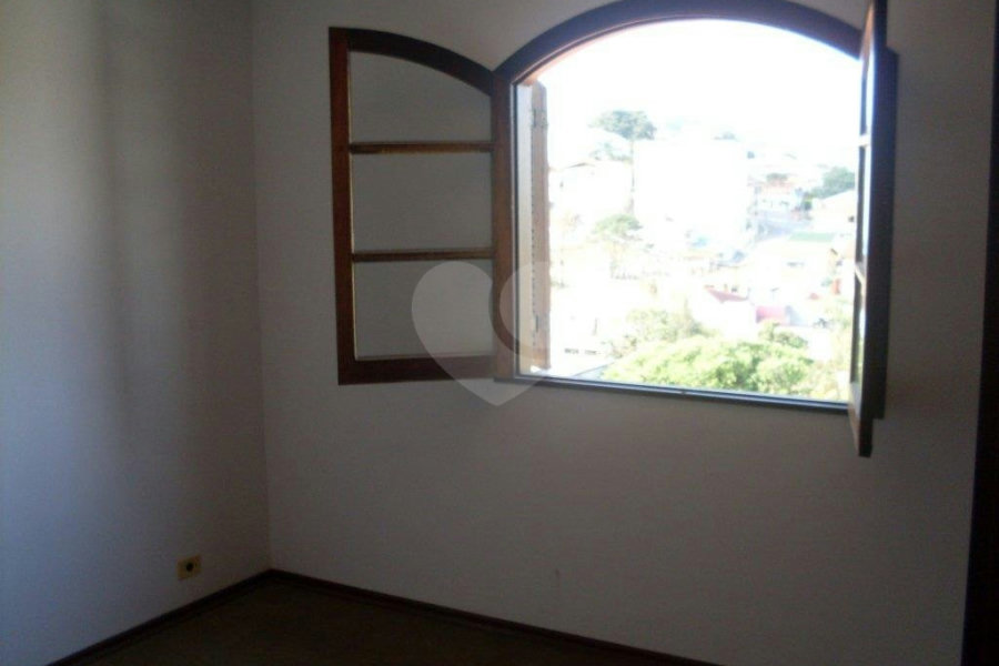 Casa à venda com 3 quartos, sendo 1 suíte,  em Vila Irmãos Arnoni, São Paulo, SP